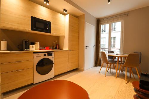 Appartement cosy Tour Eiffel-Invalides