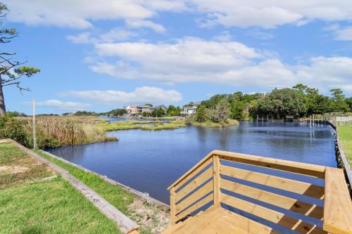 Tầm nhìn suối chảy gần nhà nghỉ dưỡng