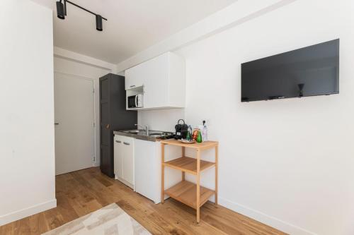 Elegant studio in Avenue Kléber, Paris 16th