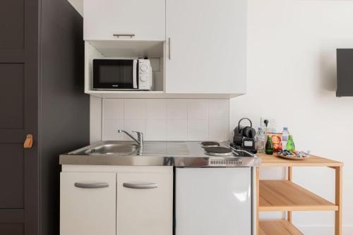 Elegant studio in Avenue Kléber, Paris 16th