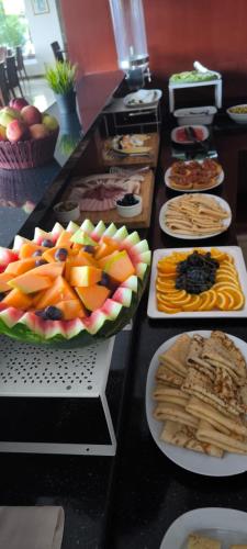 Đồ ăn tại/gần căn hộ