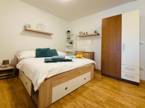 En eller flere senge i et værelse på SOURCE WITHIN - Lipno