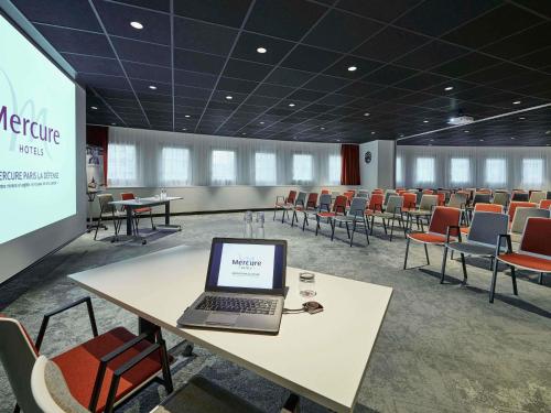 Møde- og/eller konferencelokalet på Mercure Paris La Défense