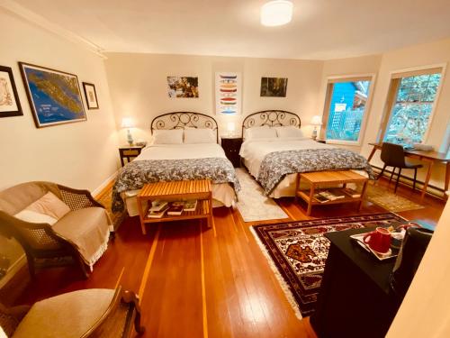 Posezení v ubytování Ocean Wilderness Inn