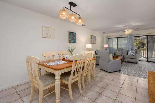 203 Tennismaster Shipyard Villa with Pool Views photo 6