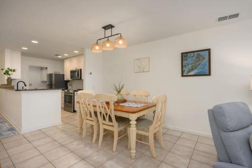 203 Tennismaster Shipyard Villa with Pool Views photo 20