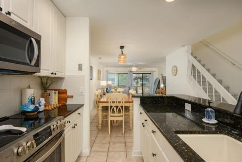 203 Tennismaster Shipyard Villa with Pool Views photo 8