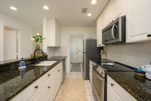 203 Tennismaster Shipyard Villa with Pool Views photo 5