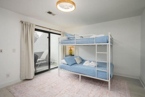 203 Tennismaster Shipyard Villa with Pool Views photo 9