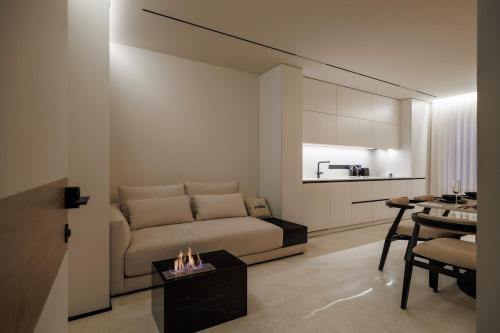 Luxury 2BR75 Apartment Elegant Designer Bathroom