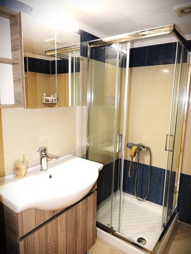 Konstantinos' Monastiriou Luxury Apartment