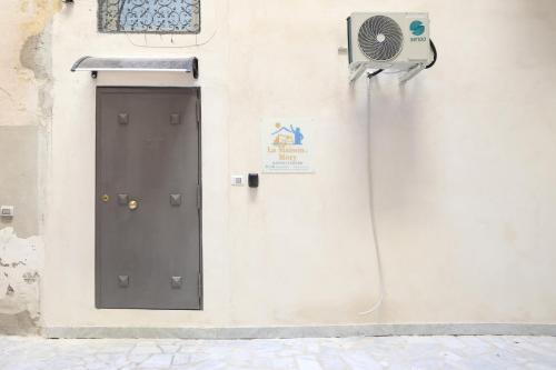 La Maison di Mery Naples Center