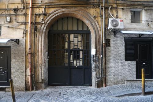 La Maison di Mery Naples Center