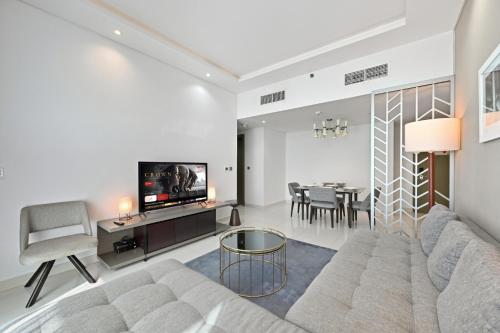 Luxury 2BDR In Burj Khalifa View Business Bay
