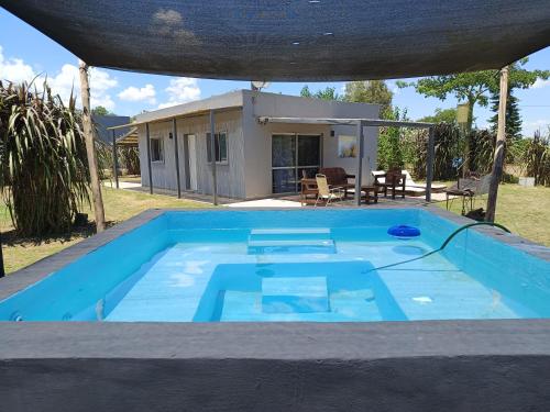 Bazén v ubytování Retiro San Francisco 2 hasta 6 huespedes -Pais Uruguay nebo v jeho okolí