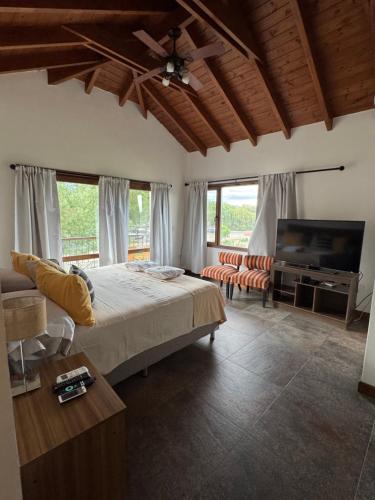 Giường trong phòng chung tại Wayra Huasi