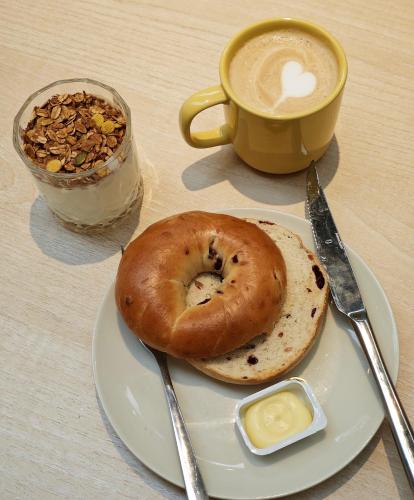 Jídlo v hostelu nebo okolí