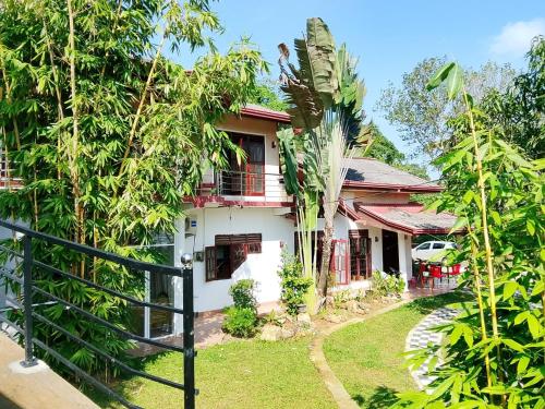 En have udenfor sisi place