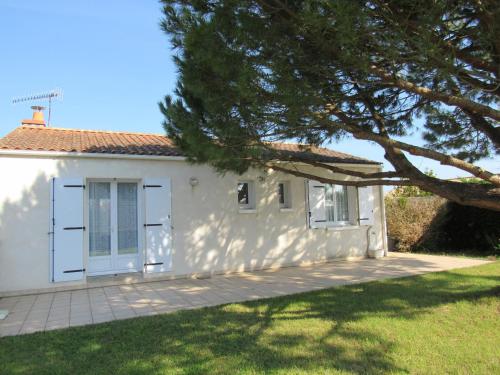 Maison au calme près des plages à L'Aiguillon - FR-1-194-353