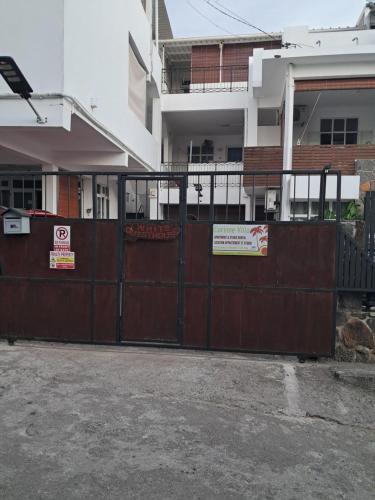 Corinne Villa 300m from the beach