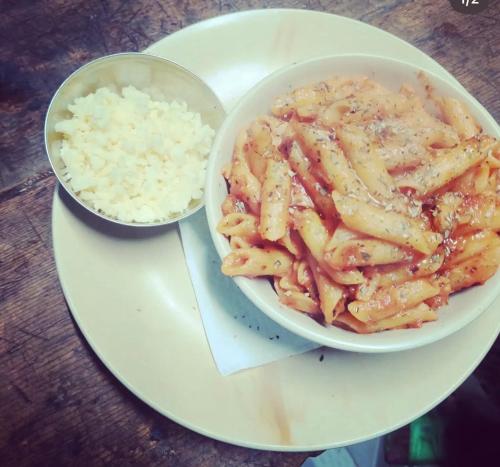 Mad på pensionatet eller i nærheden