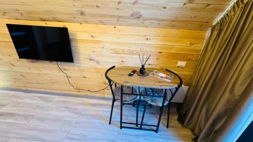 Foto dalla galleria di IezerVenture Cabins - Pai a Şelari