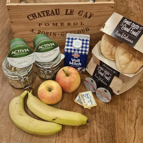 Đồ ăn tại/gần căn hộ