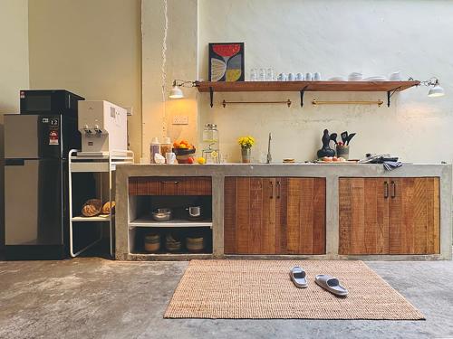 Køkken eller tekøkken på Strangerland Hostel