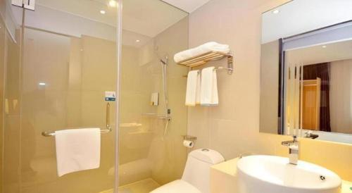 Koupelna v ubytování City Comfort Inn Wuhan Wangjiawan Sixin Avenue Metro Station
