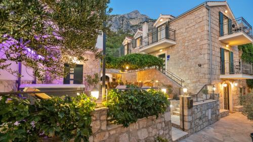 Villa Elizabeta Makarska by Villas Guide