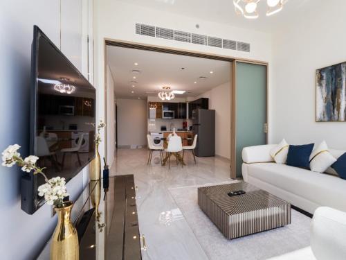 Blissful Retreat 1BR with 1GR Study Sleeps 4 in Gemz 05