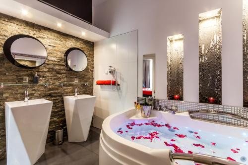 Imagen de la galería de Komorowski Luxury Guest Rooms, en Cracovia