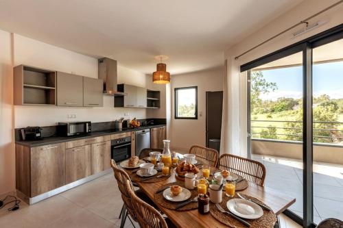 Superb flat with a lovely view of the mountains