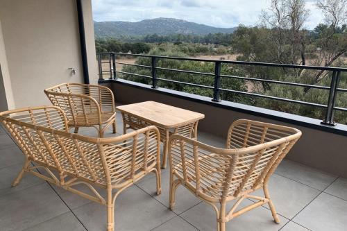 Superb flat with a lovely view of the mountains