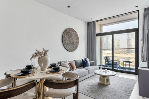 GuestReady - 1BR l Burj Khalifa & Canal Views