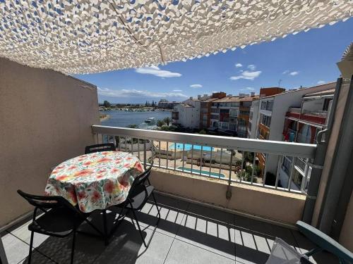 Appartement avec vue chenal et mer - 4 personnes - Cap d'Agde CT980-406