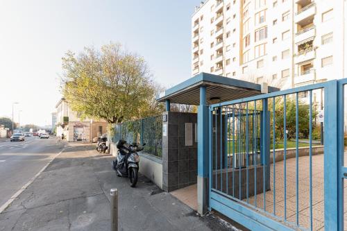 GuestHost - Modern Apartment Milano Pirelli