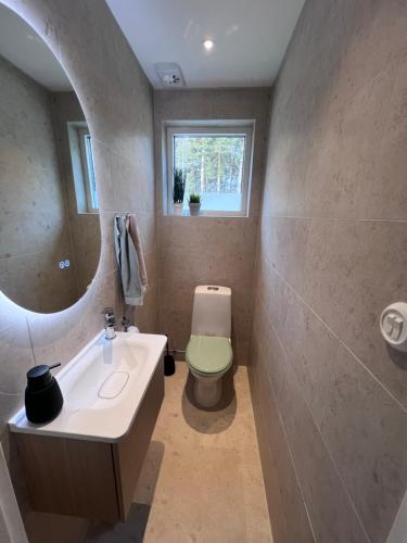 Koupelna v ubytování Stylish Villa, Terrace & Garden