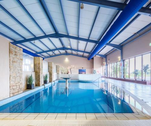 Bazén v ubytování An Chúirt Hotel, Gweedore, Donegal nebo v jeho okolí