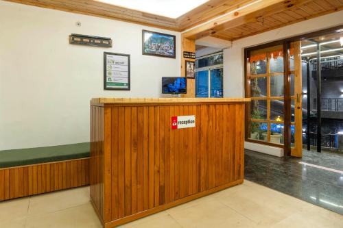 Et tv og/eller underholdning på Treebo Green Oak