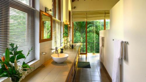 Phòng tắm tại Glasshouse Victoria