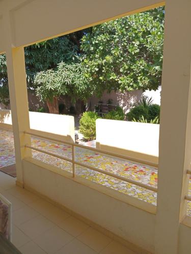 En balkon eller terrasse på Hôtel la Rèsidence de la mairie de Mèckhe