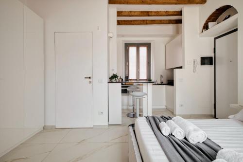 Stylish Retreat in the Tortona District by Stay Mastery