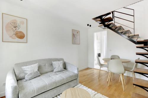 Foto Large air-conditioned 2BR duplex - Close to Paris 1
