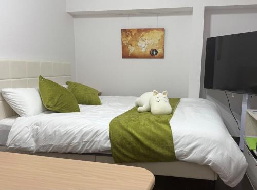 Direct access to major Tokyo stations including Shibuya, Shinjuku, Ikebukuro, Akihabara, and Ueno 3-minute walk from nearest station Tokyo Dome Suitable for long-term stays 101