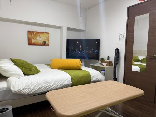Direct access to major Tokyo stations including Shibuya, Shinjuku, Ikebukuro, Akihabara, and Ueno 3-minute walk from nearest station Tokyo Dome Suitable for long-term stays 101
