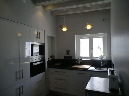 Apartment Große Wohnung in Cádiz- Kathedrale in der Nähe by Interhome