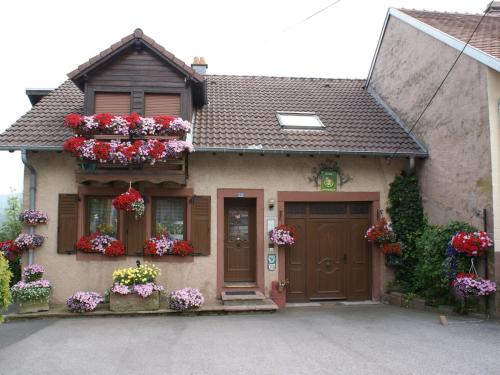 Holiday Home Das Gîte Fleuri mit einer herrlichen Aussicht by Interhome
