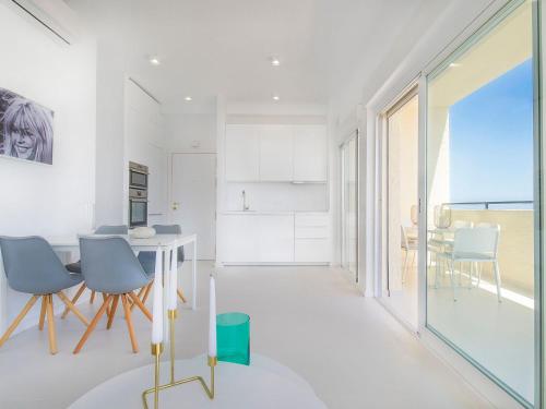 Apartment Schöne Ferienwohnung mit tollem Ausblick by Interhome