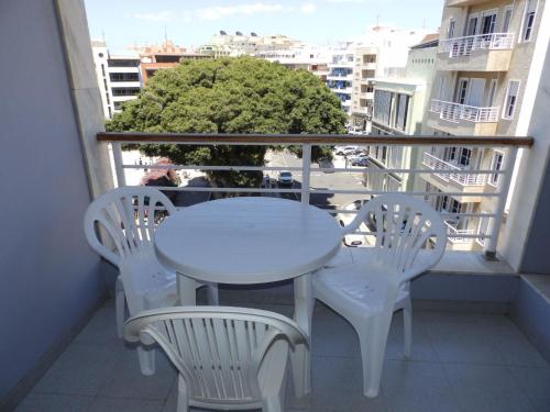 Apartment Wohnung in Playa Grande de el Medano by Interhome